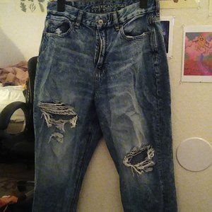 American Eagle Curvy Mom Jeans